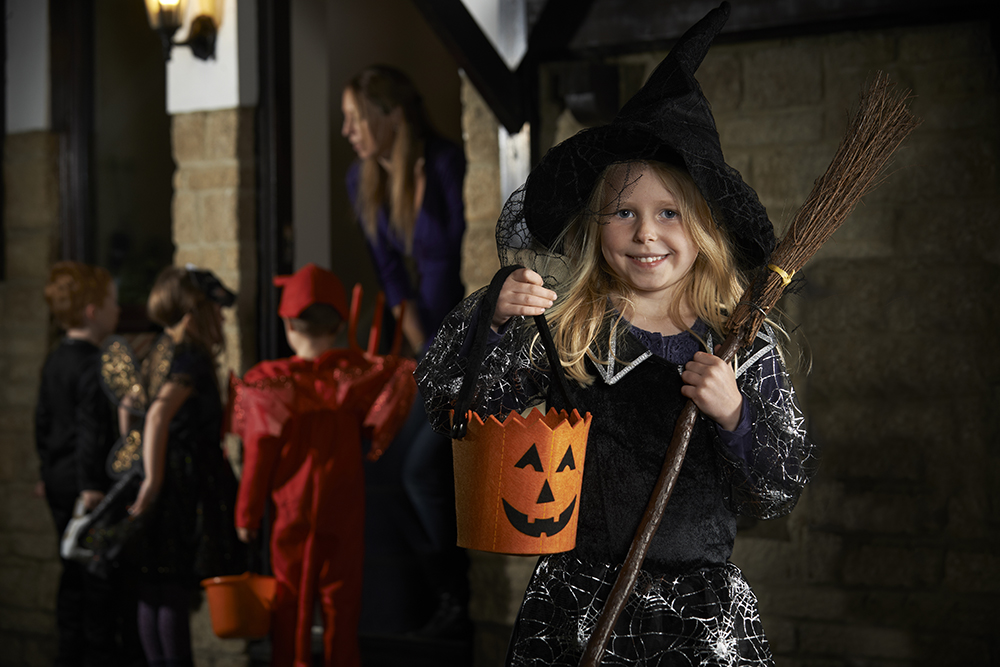 5 Halloween safety tips